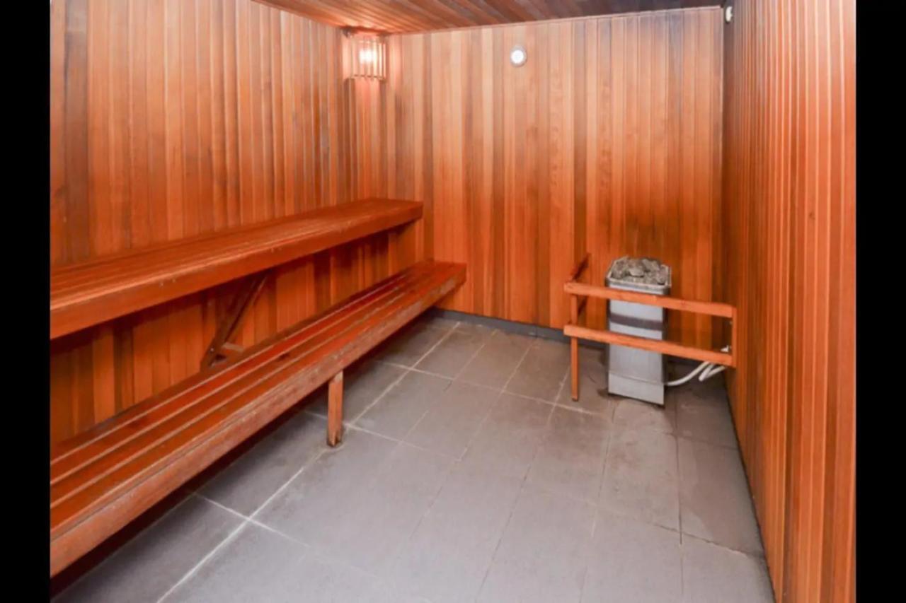 Sun-Drenched 3 Bedroom Apartment In Turrella Mascot Exterior photo